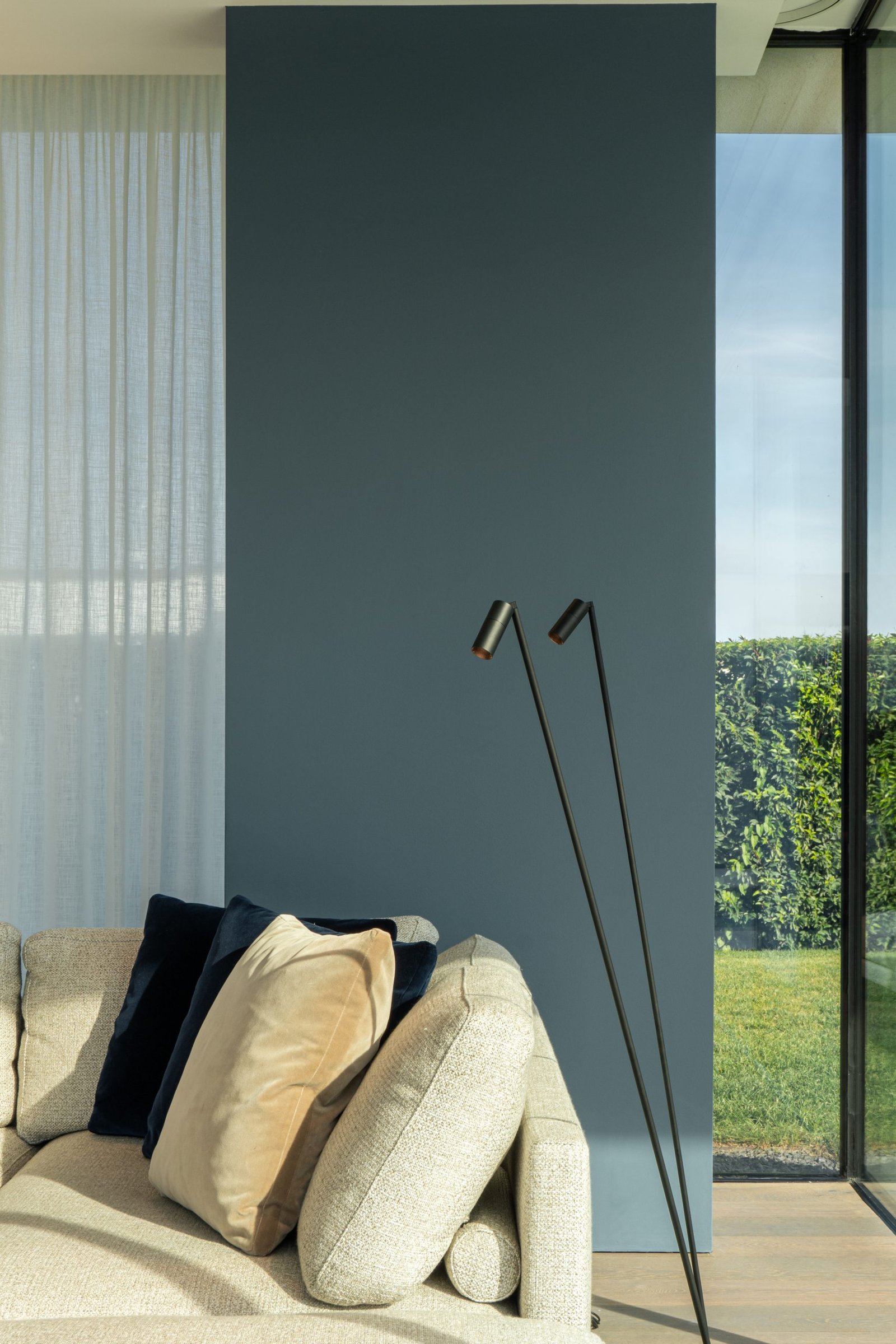 Villa di lusso Vicenza AV Home — piscina a sfioro e giardino privato — Federico Cappellina Architetto