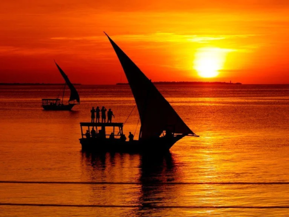 dhow tramonto Zanzibar oceano indiano