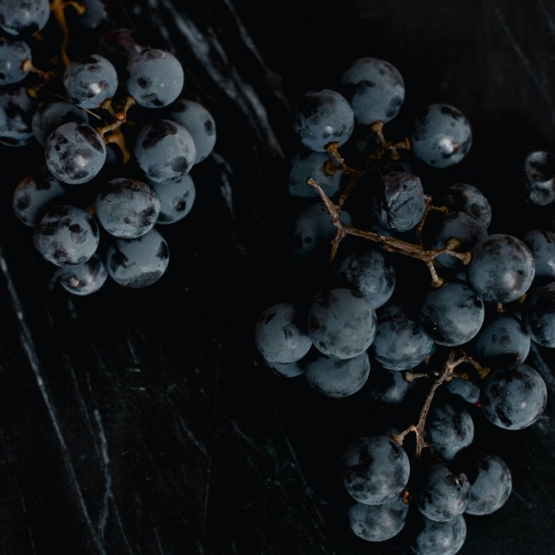 integratori premium longevità UHNW — NMN Resveratrolo Omega-3 selezione Elite Luxury Real Estate